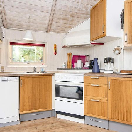 5 Person Holiday Home In Hovborg Buitenkant foto